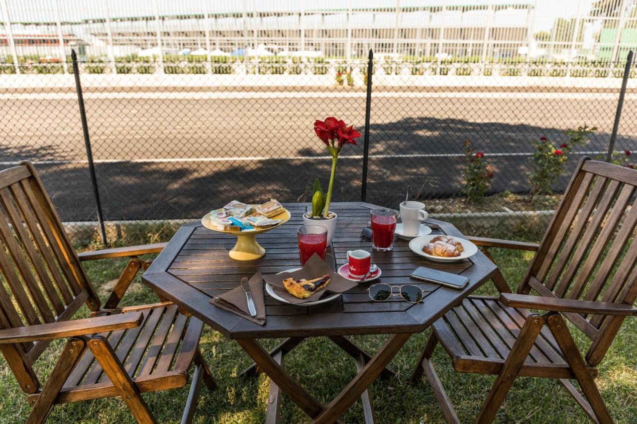 Locanda San Biagio Misano Adriatico Exterior photo